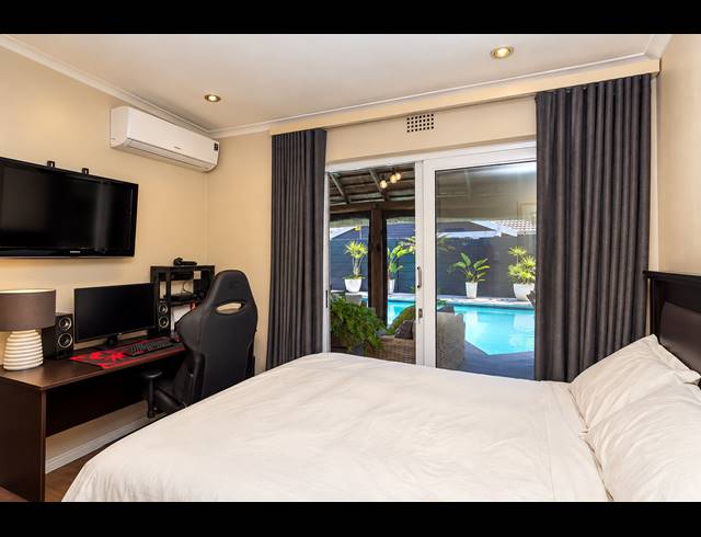 3 BEDROOM HOUSE FOR SALE IN PLATTEKLOOF GLEN